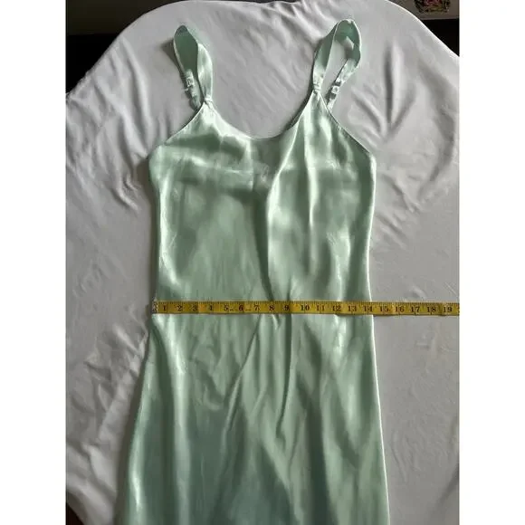 Vtg. Jones New York Slip Dress Womens Size Small Mint Green Romantic Comfort - Picture 7 of 9